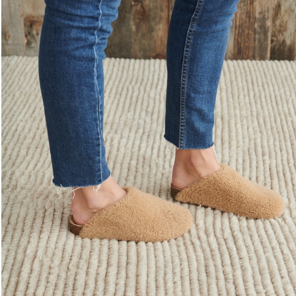 Jenni Kayne Shearling Moc Clog size 39